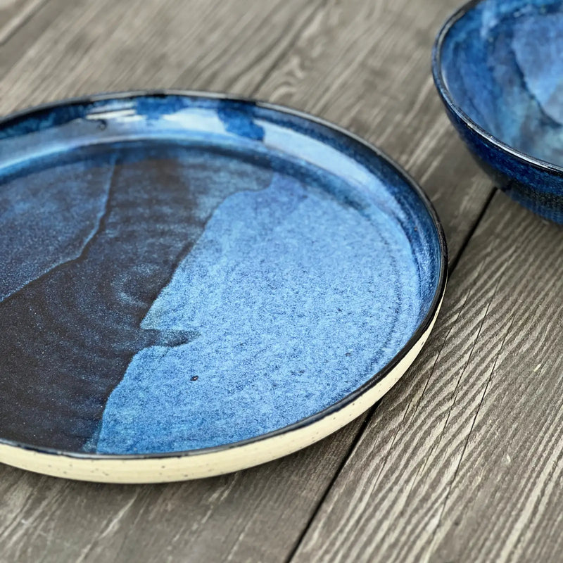 Assiette bleue en grès collection Céleste Elephantom
