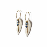 boucles d'oreilles feuille de jasmin et cristaux bleus