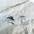 boucles d'oreilles marbrées en noir et blanc