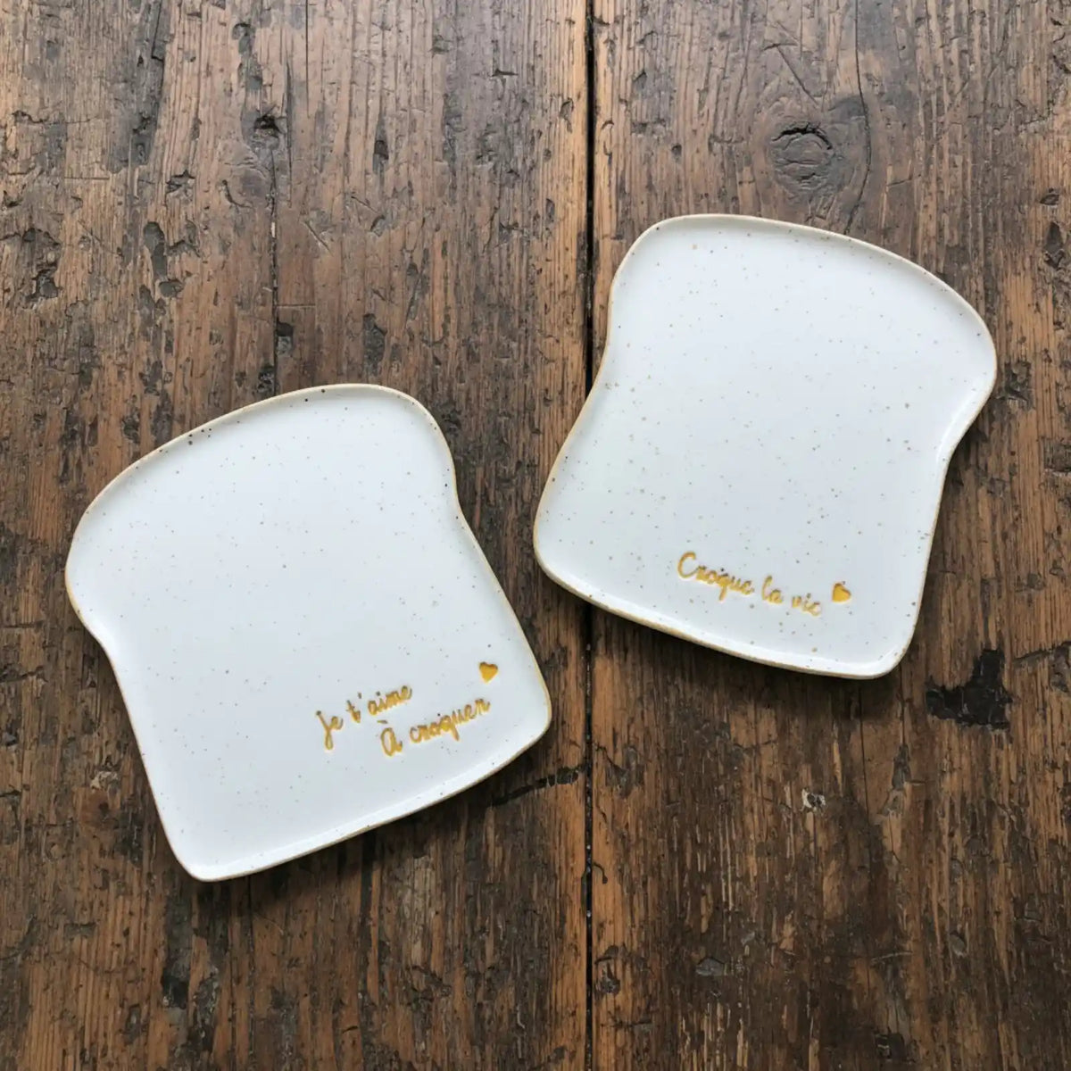 assiette en forme de tartine pour le petit déjeuner