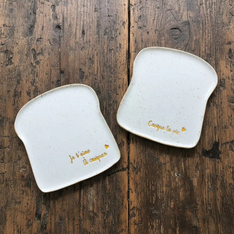 assiette en forme de tartine pour le petit déjeuner